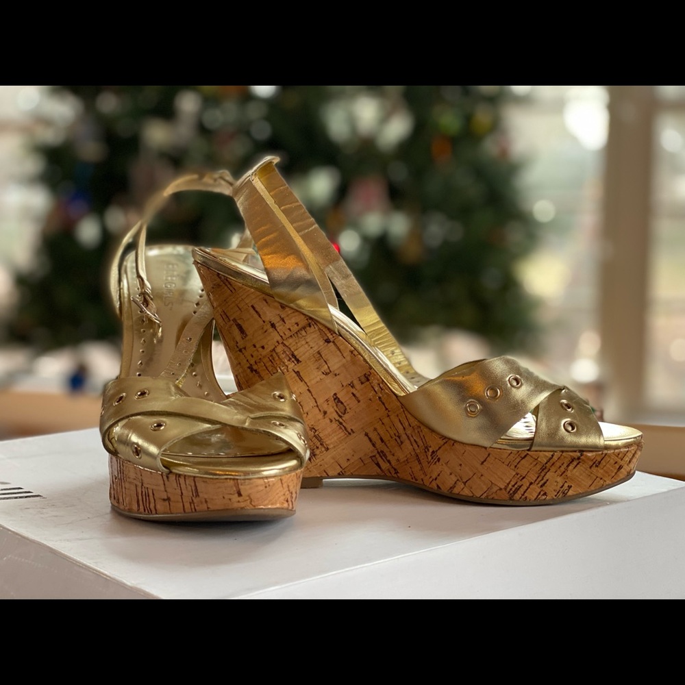 BCBG like new gold wedge sandals